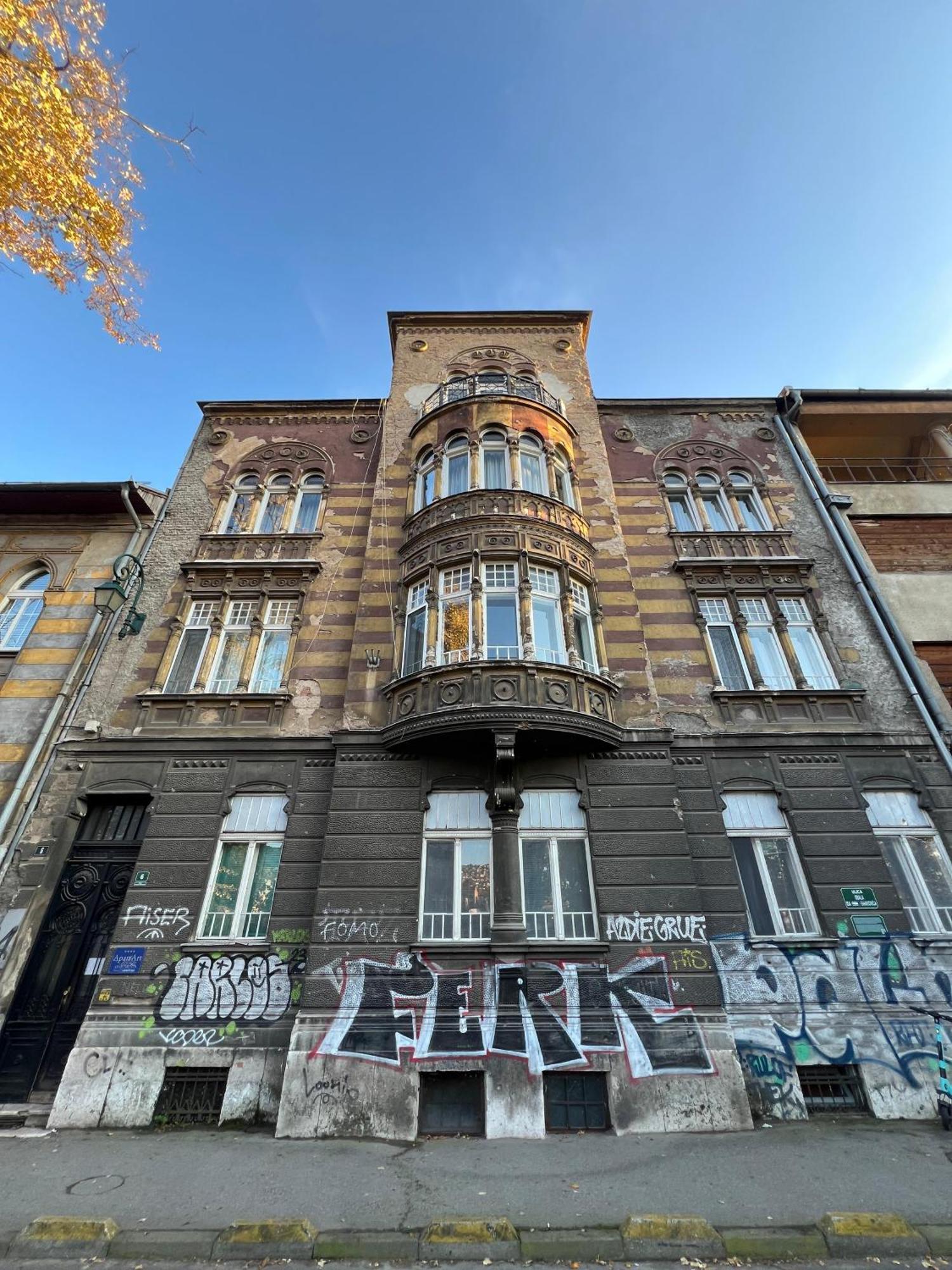 Waterfall Hostel Сараево Экстерьер фото