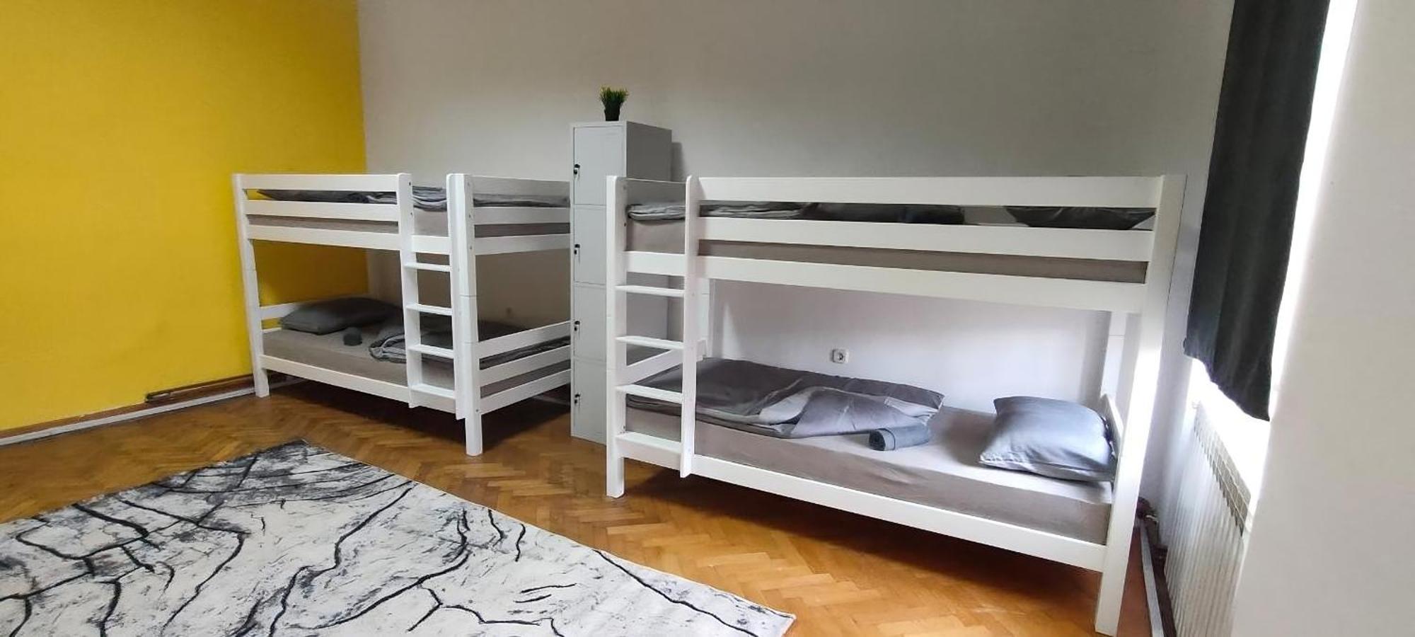 Waterfall Hostel Сараево Экстерьер фото